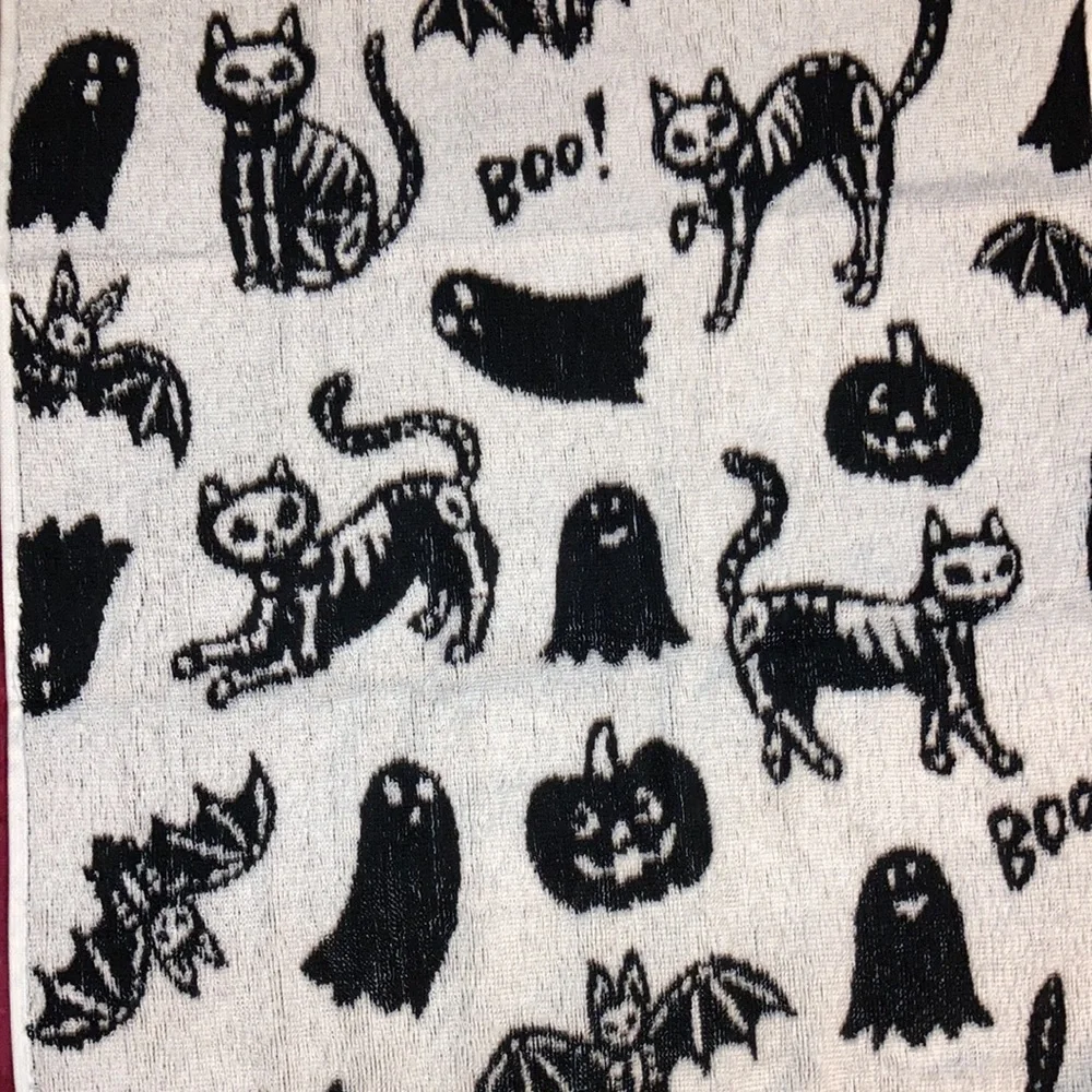 Halloween hand towel